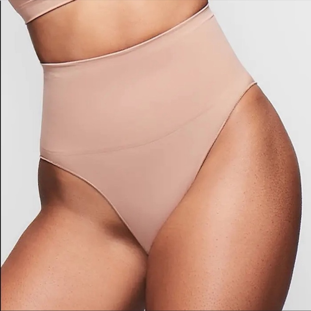 SKIMS Core Control Brief Underwear Nude Sienna XXS/XS NEW